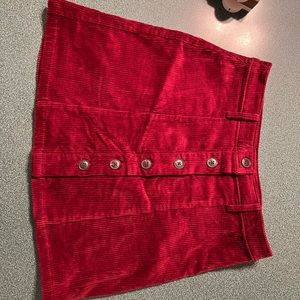 Skirt color berry. Forever 21